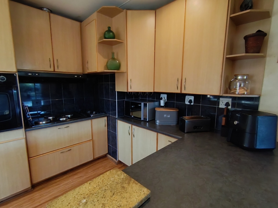 3 Bedroom Property for Sale in Wavecrest Eastern Cape